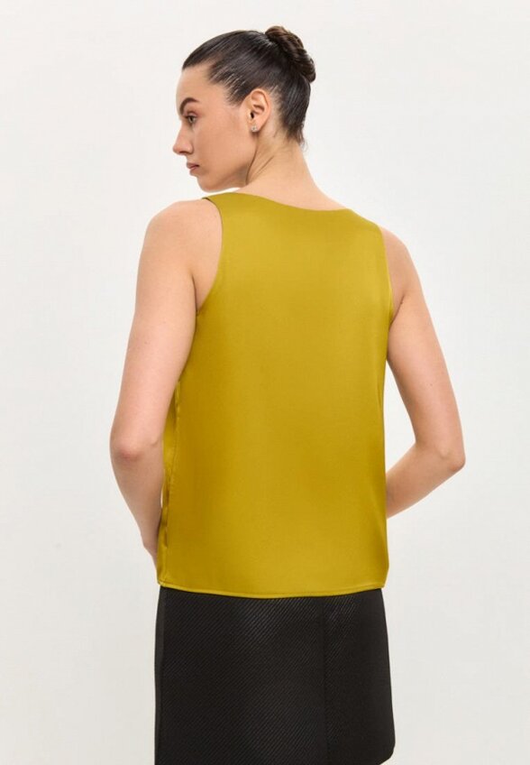 Топ Gabriel and Ester London