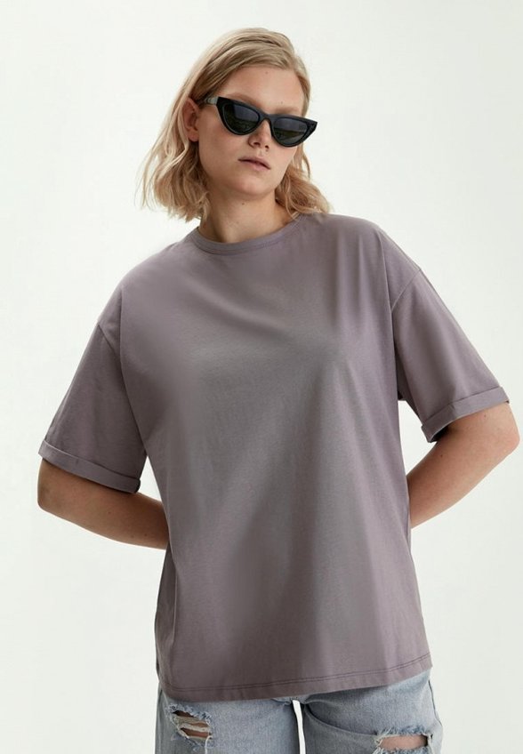 Футболка Bstatement