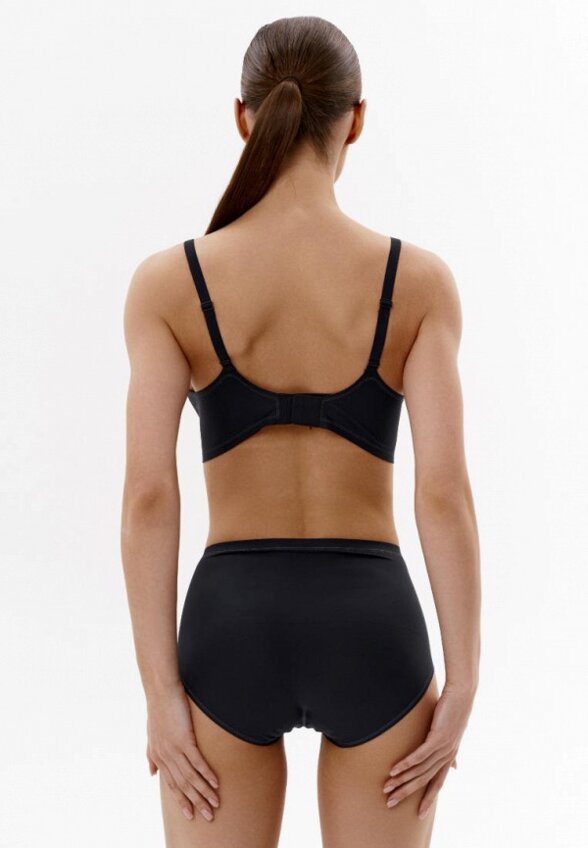 Бюстгальтер и трусы Ennstore