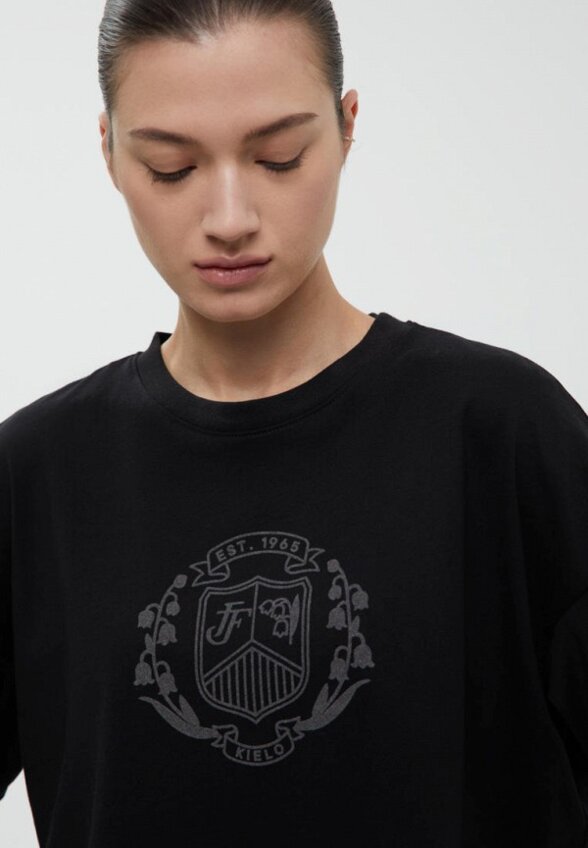 Футболка Finn Flare