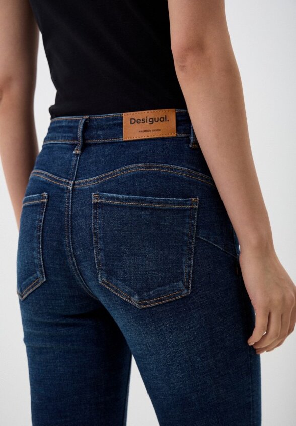 Джинсы Desigual