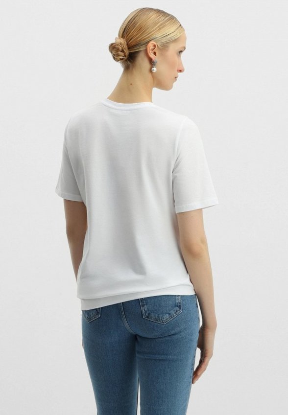 Футболка Nominee