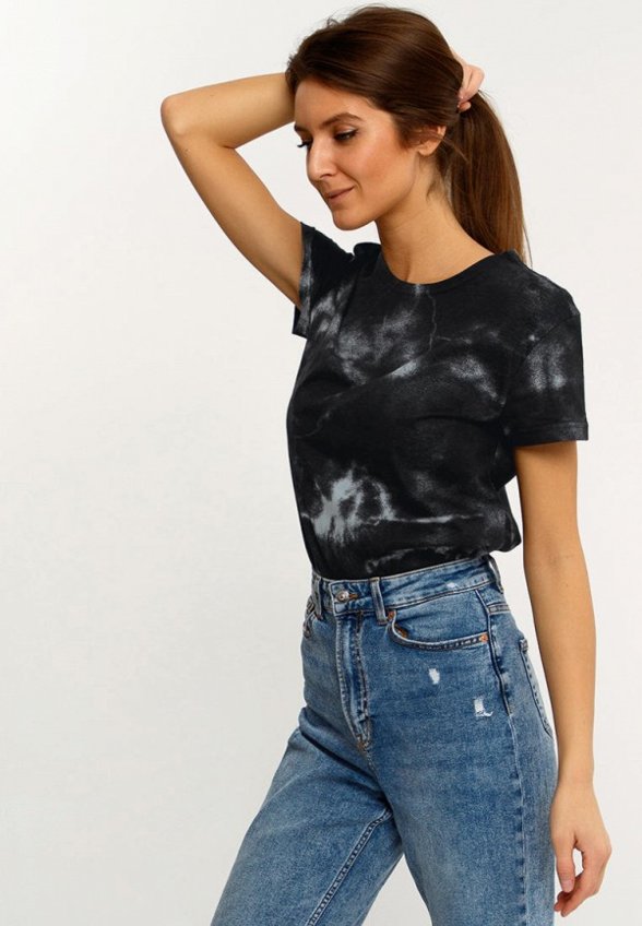 Футболка Апрель