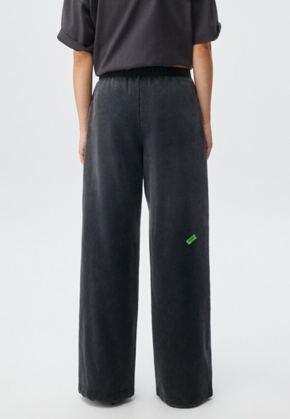 Брюки из коллекции SELA х VASILINCIAGA