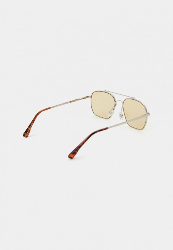 Очки солнцезащитные Ruxara