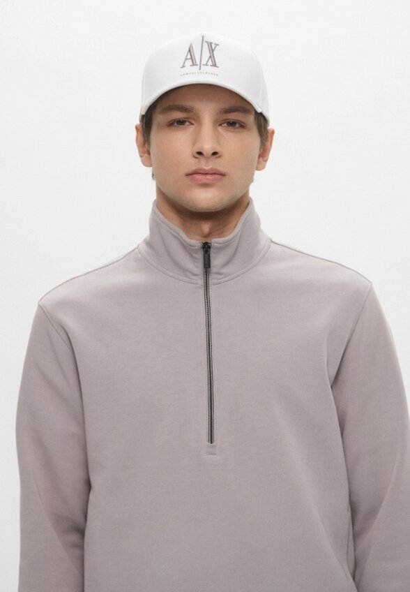 Бейсболка Armani Exchange