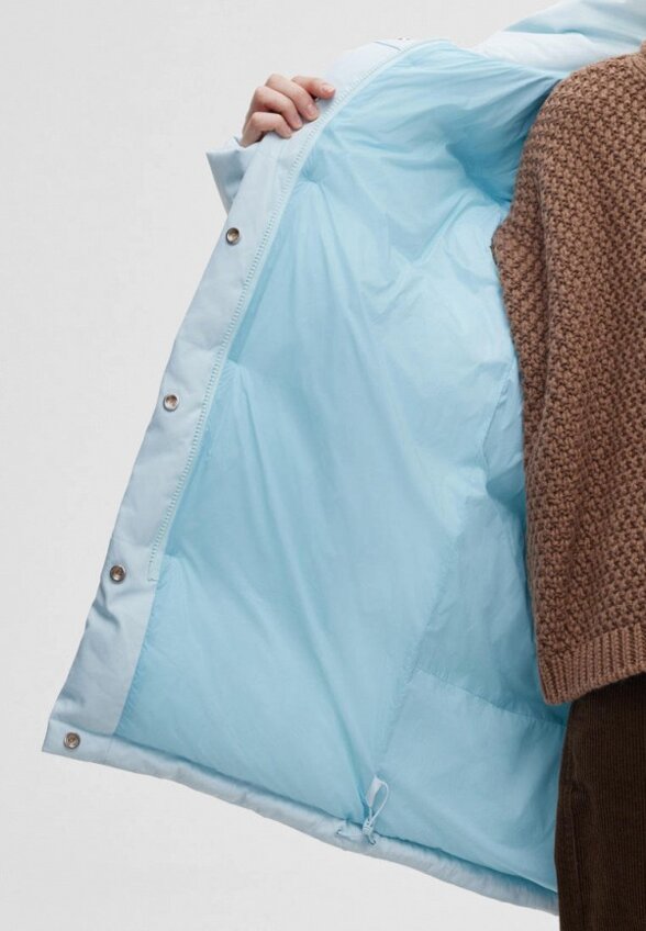 Пуховик Aim Clo