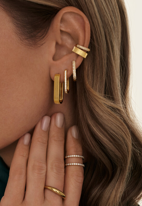 Позолоченный базовый кафф с фианитами из серебра MIE