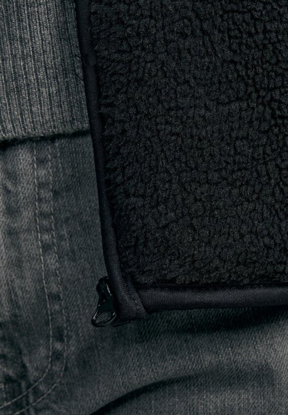 Жилет меховой Твое