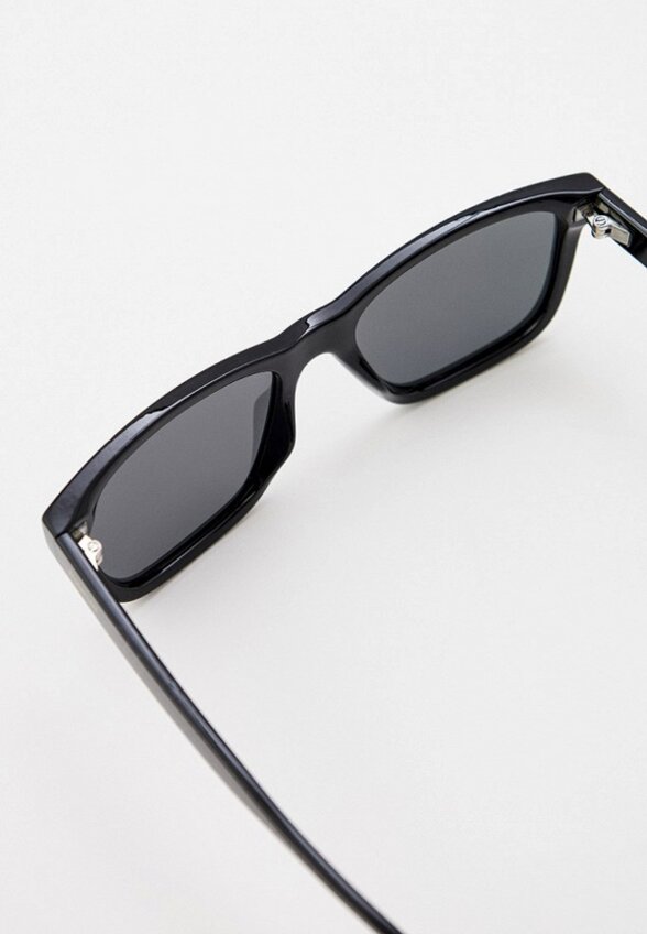 Очки солнцезащитные Polaroid