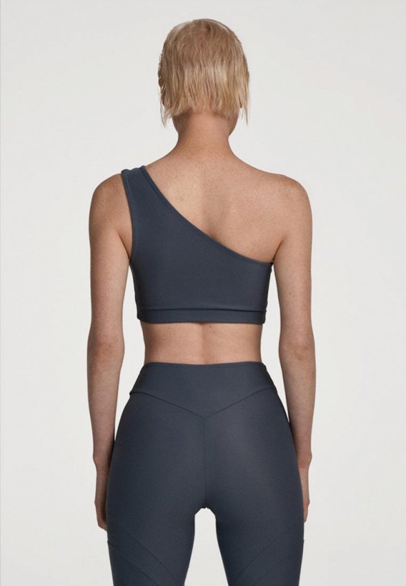 Топ спортивный Stratera