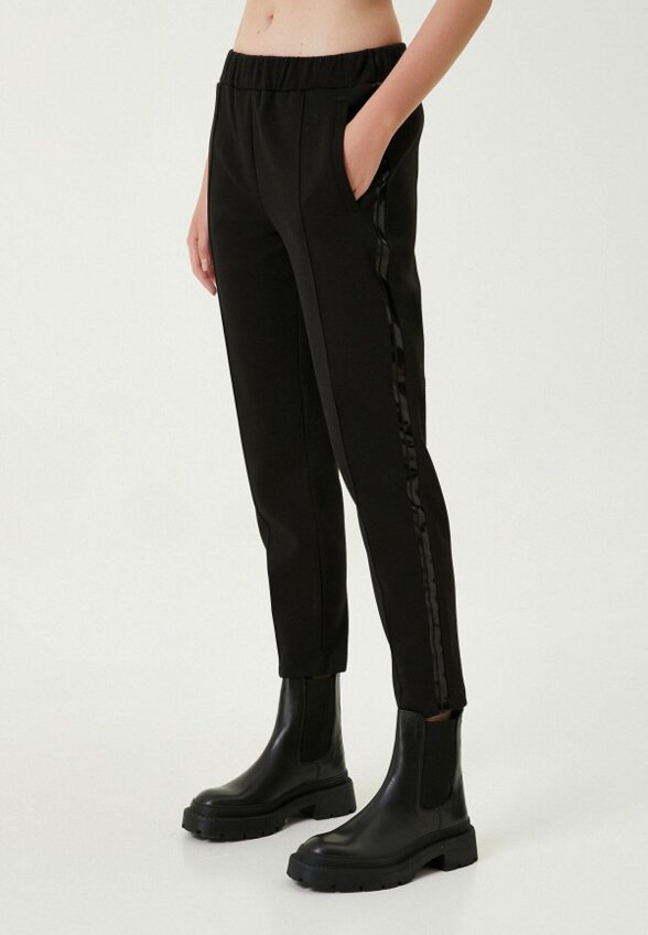 Брюки спортивные Club