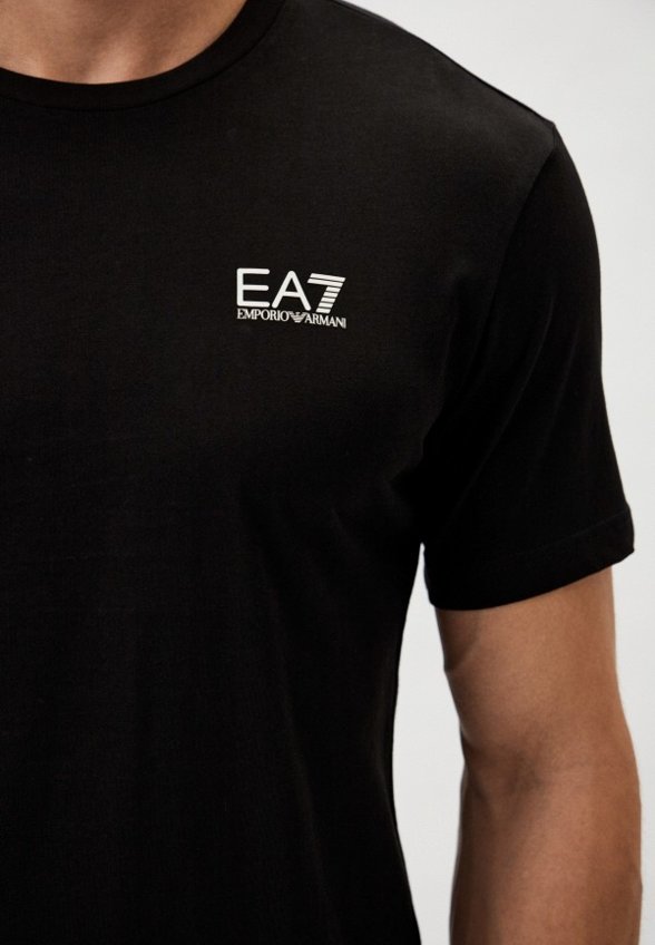 Футболка EA7