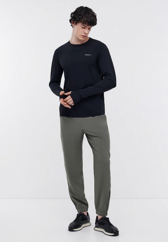 Лонгслив спортивный Baon