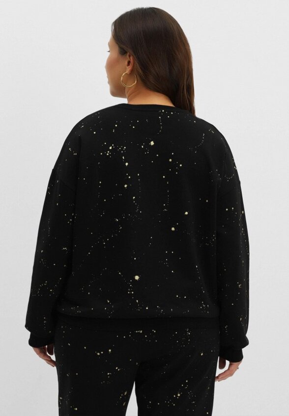 Свитшот Lilly Bennet