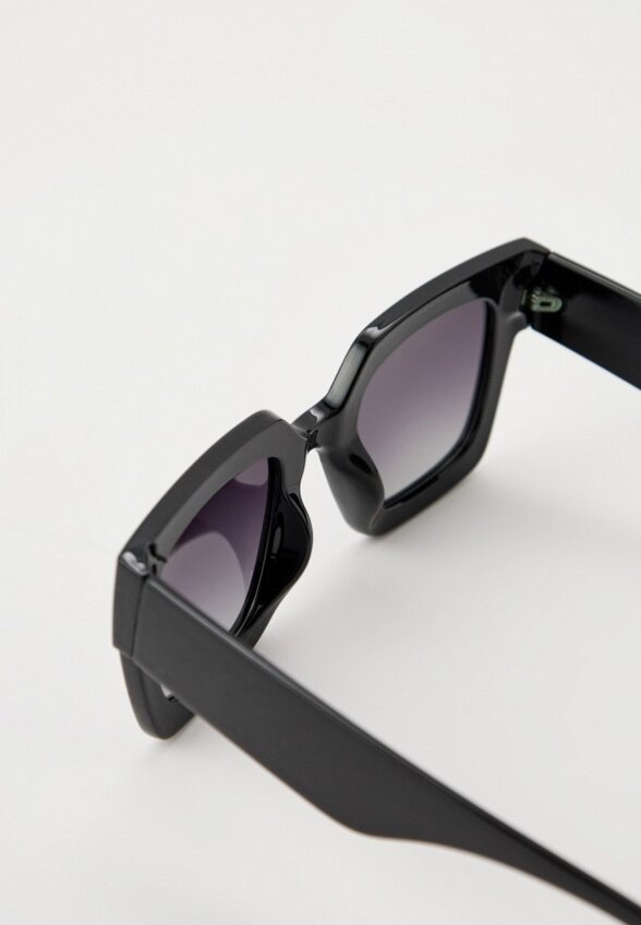 Очки солнцезащитные Keddo