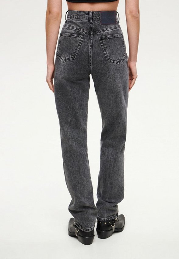 Джинсы Shi-shi