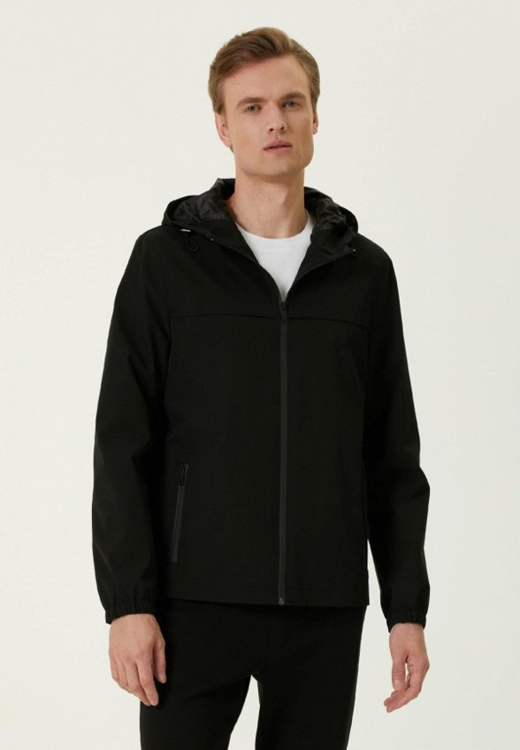 Ветровка Club