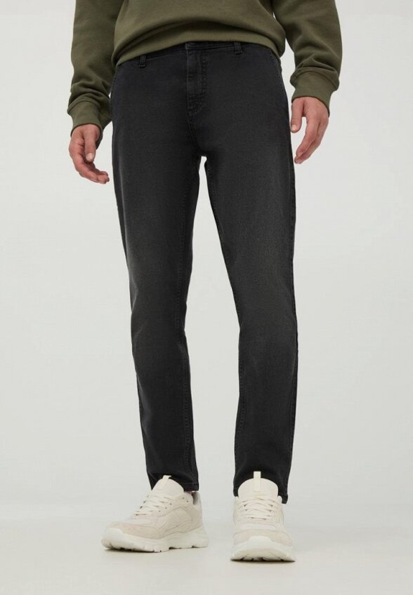 Джинсы Terranova