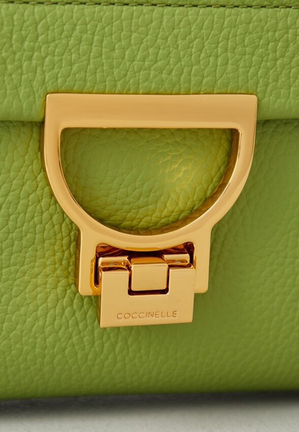 Сумка Coccinelle