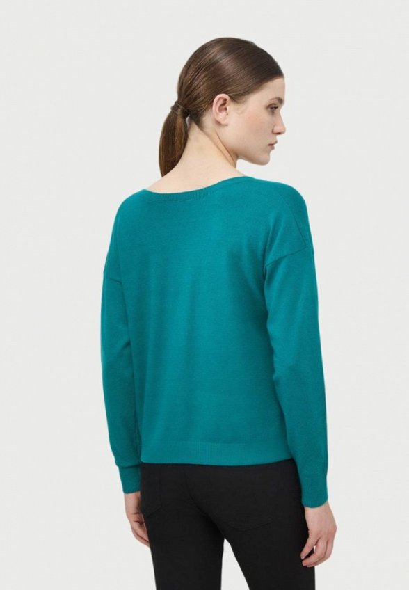 Пуловер Terranova