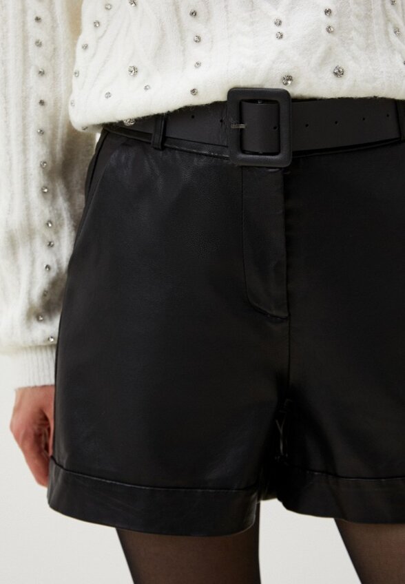 Шорты кожаные Diverius