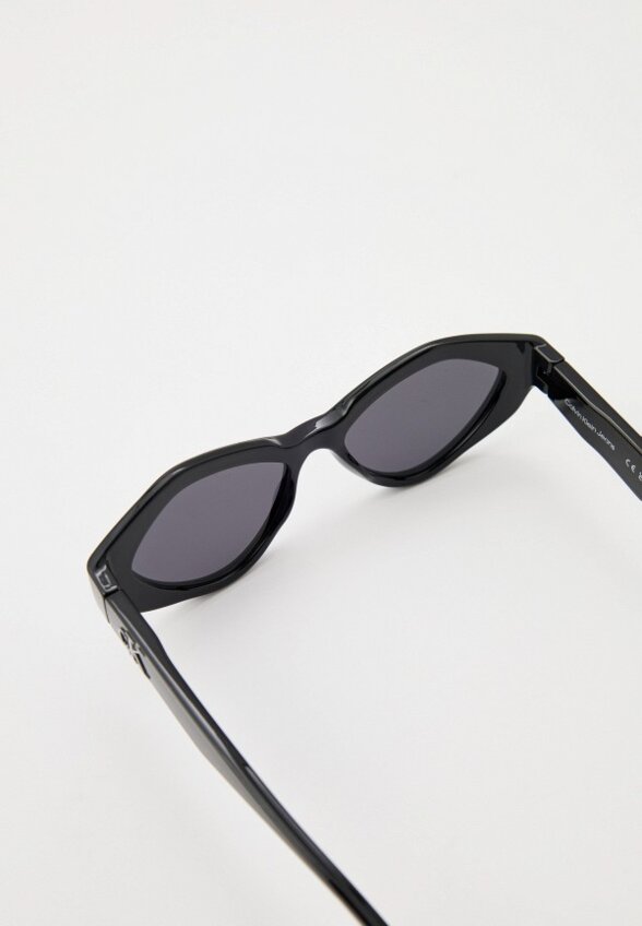 Очки солнцезащитные Calvin Klein Jeans