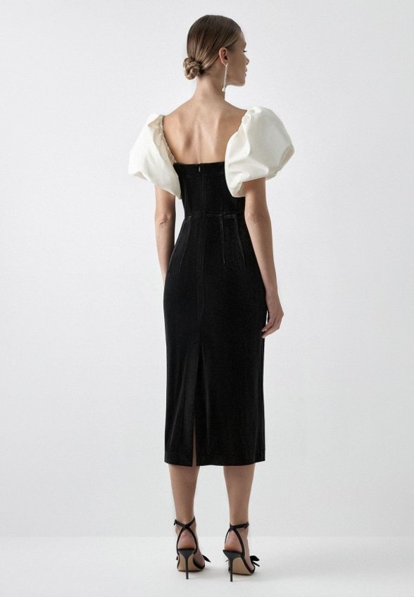 Платье Charuel