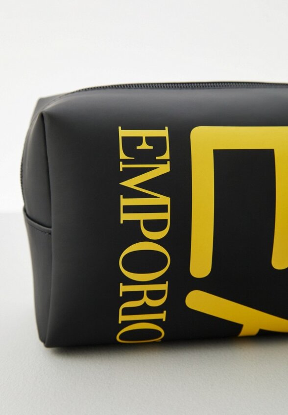 Несессер EA7