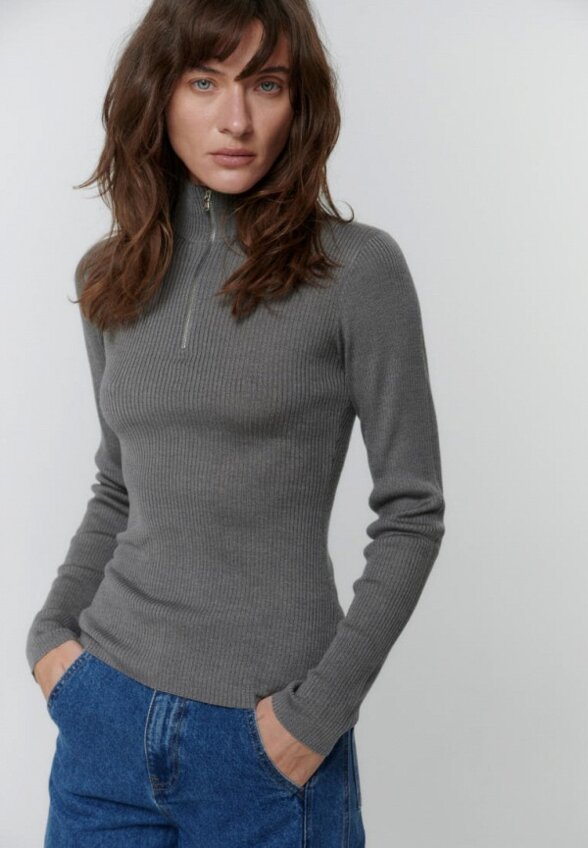 Джемпер Daisyknit