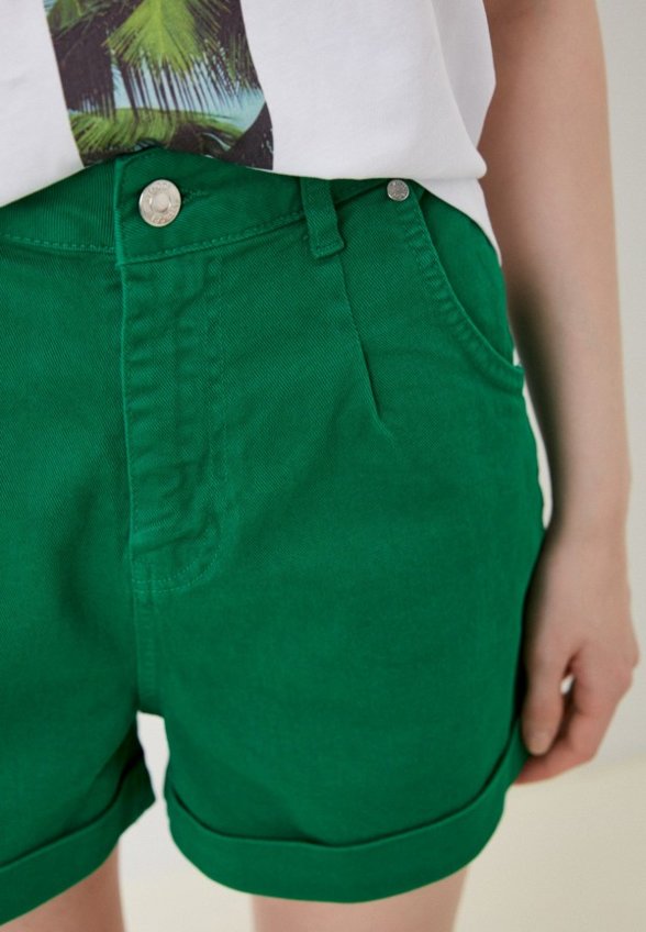 Шорты джинсовые Vitacci