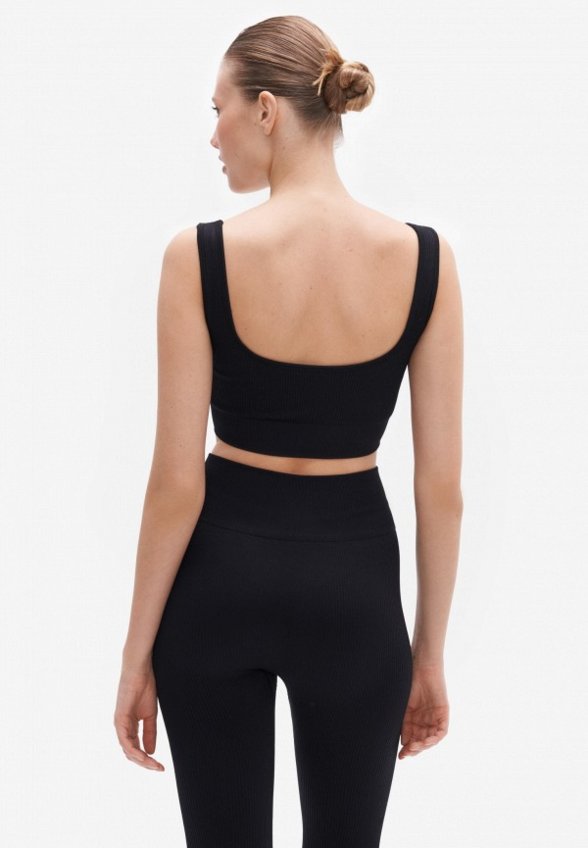 Топ спортивный Top Top