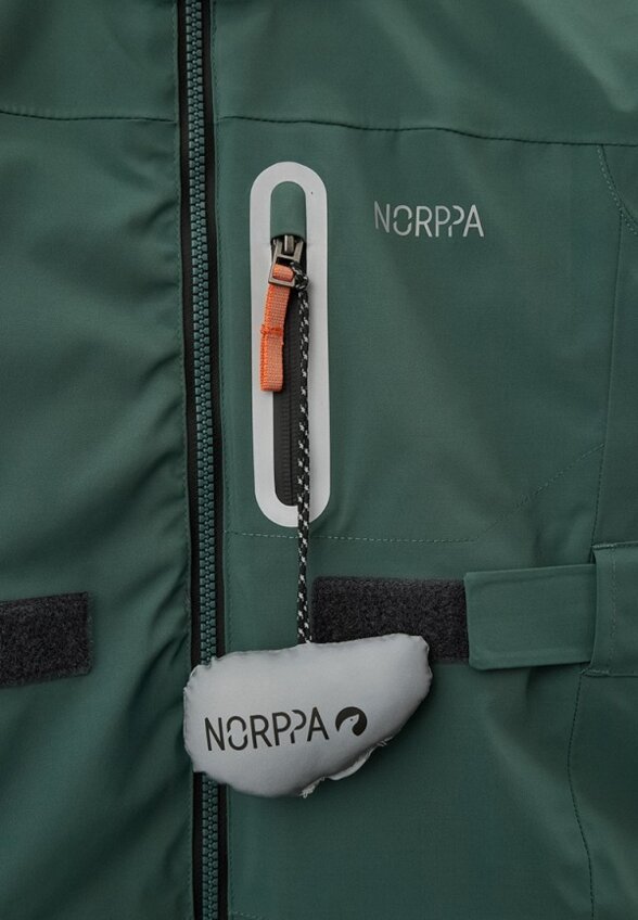 Комбинезон утепленный и брелок Norppa