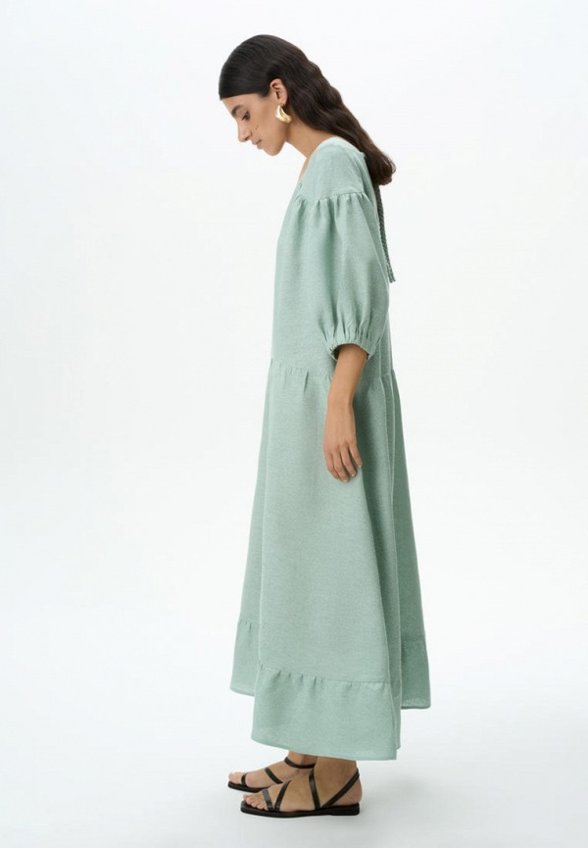 Платье Brusnika