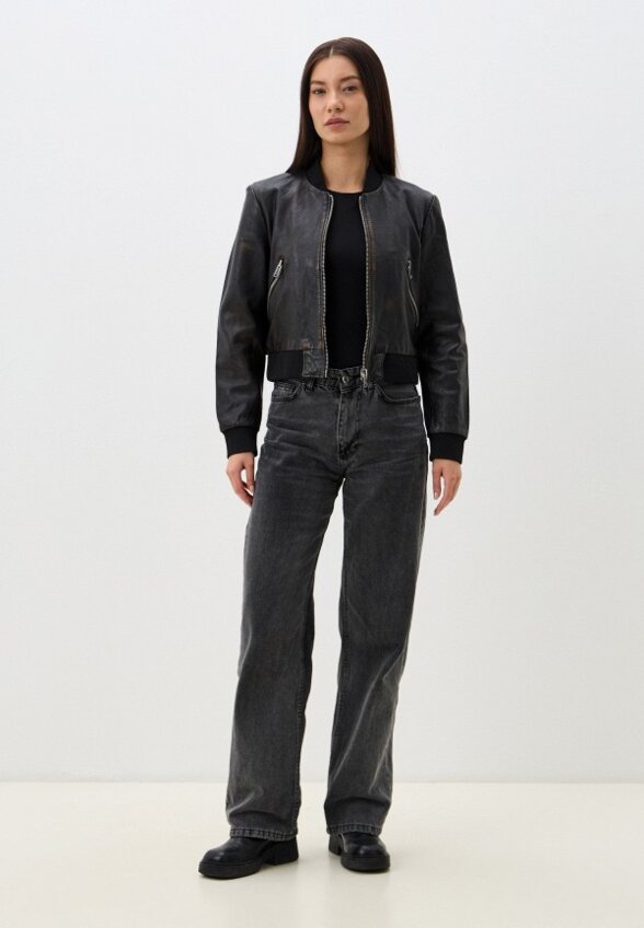 Бомбер Снежная Королева