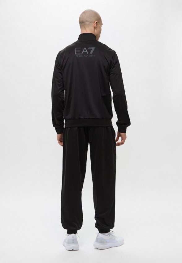 Костюм спортивный EA7