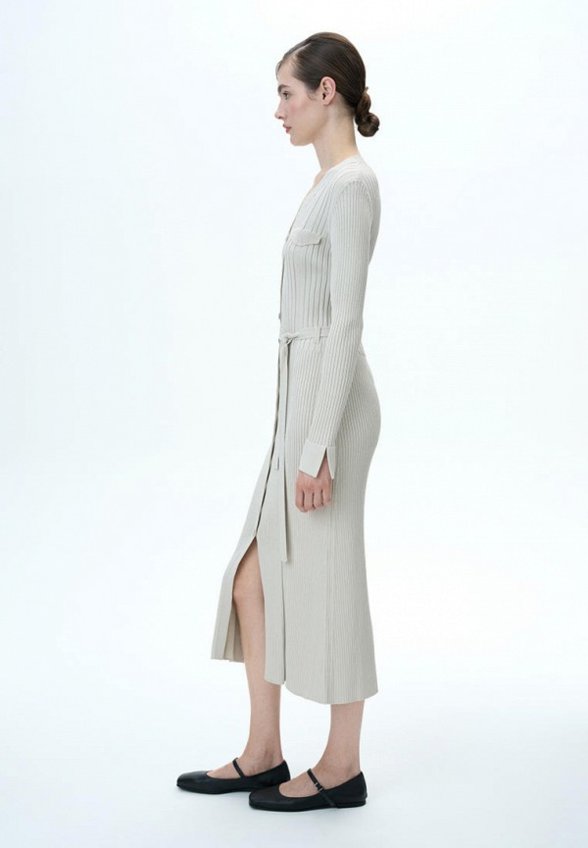 Платье Brusnika