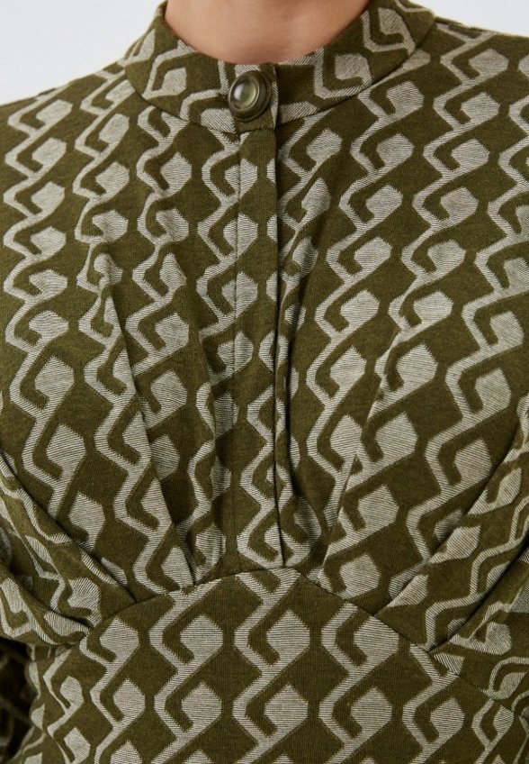 Платье MadaM T