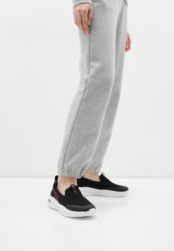 Кроссовки Kari