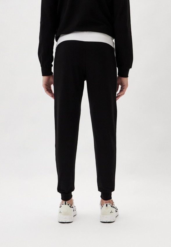 Брюки спортивные EA7