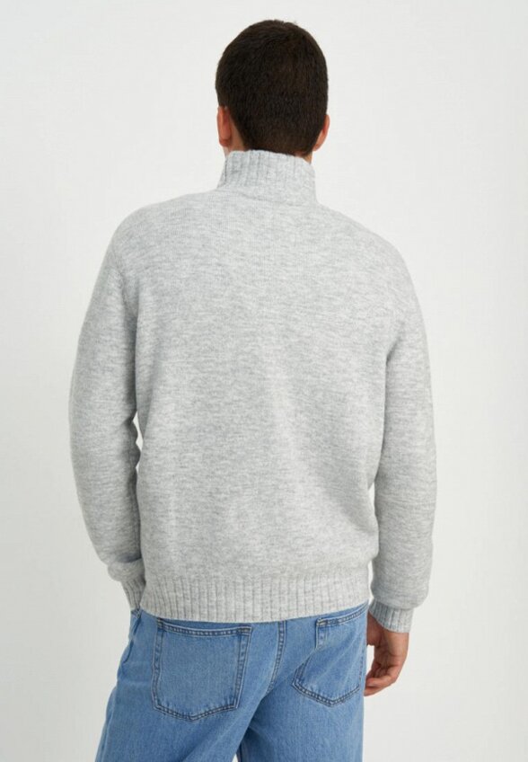 Свитер Finn Flare