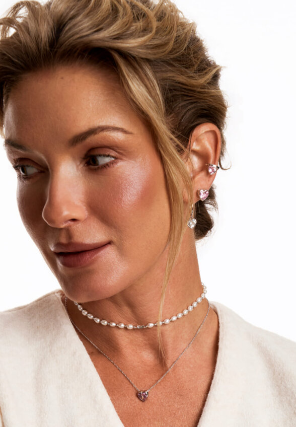 Серебряный кафф ЛЮБОВЬ с розовым сердцем MIE