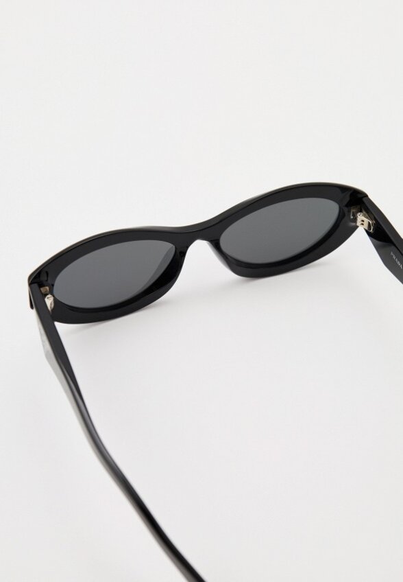 Очки солнцезащитные Prada