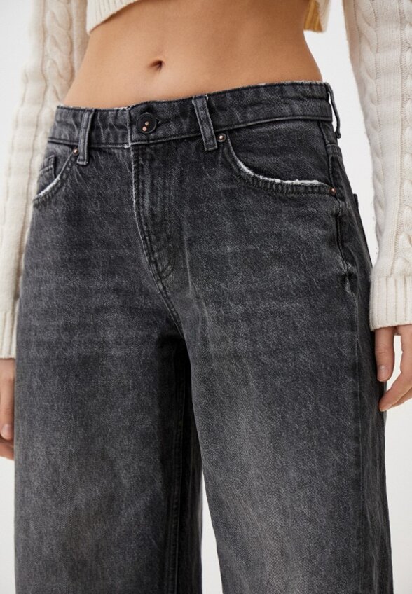 Джинсы Hiddenbrand