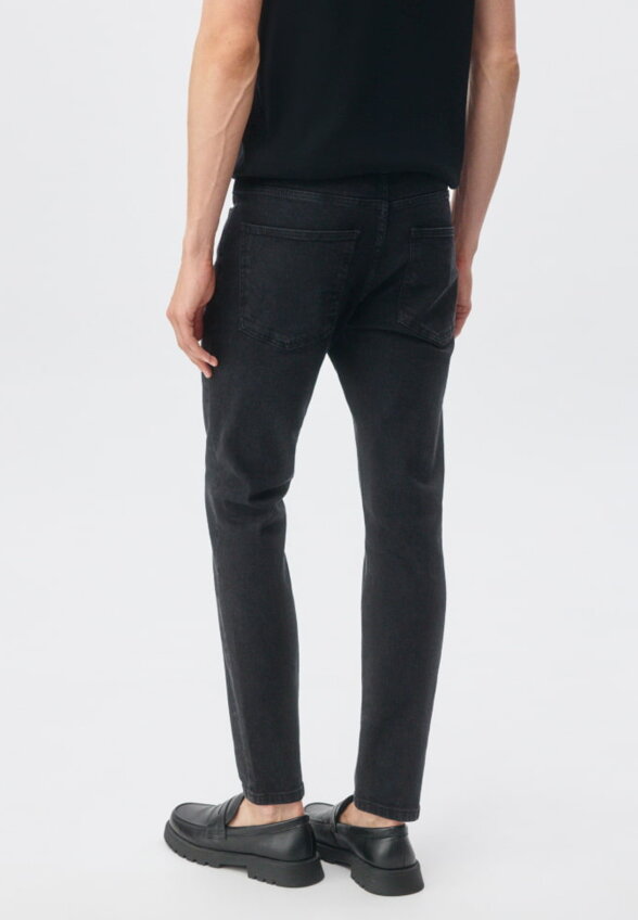 Джинсы SLIM FIT со средней посадкой