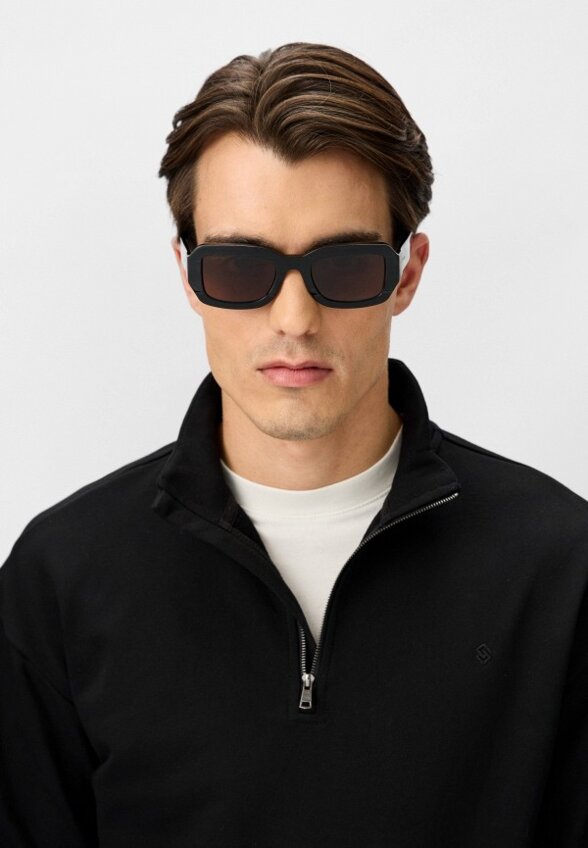 Очки солнцезащитные Calvin Klein