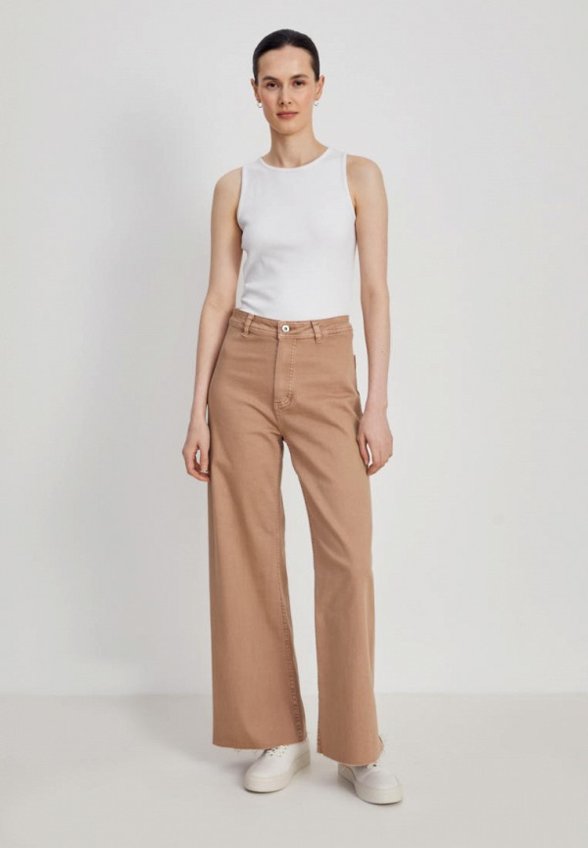 Джинсы Finn Flare