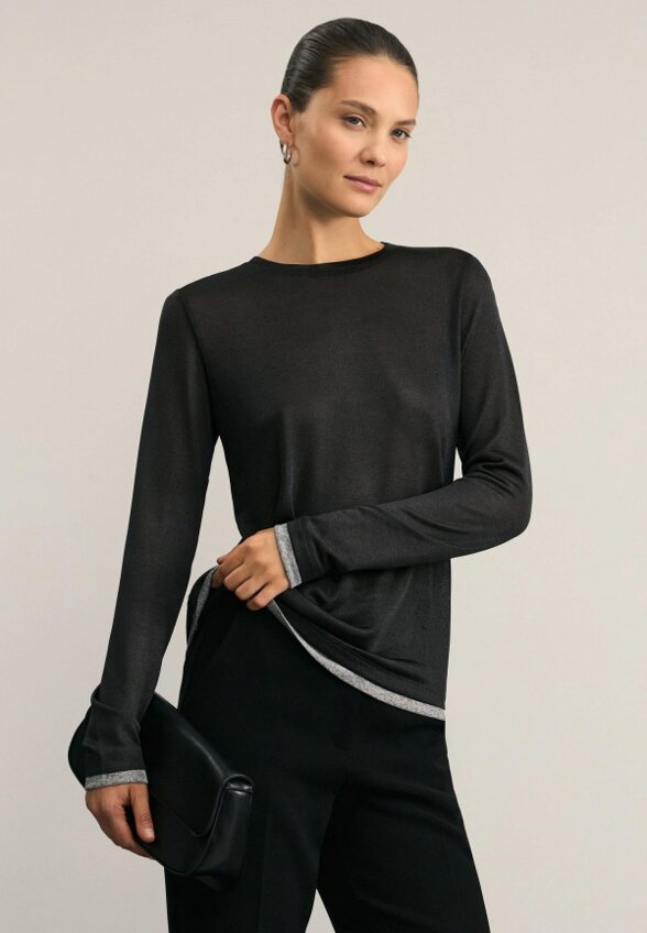 Лонгслив Zarina