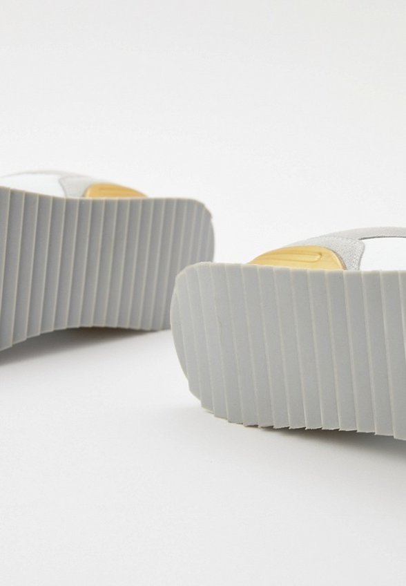 Кроссовки Founds