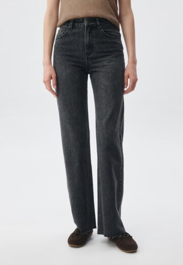 Джинсы Straight Fit